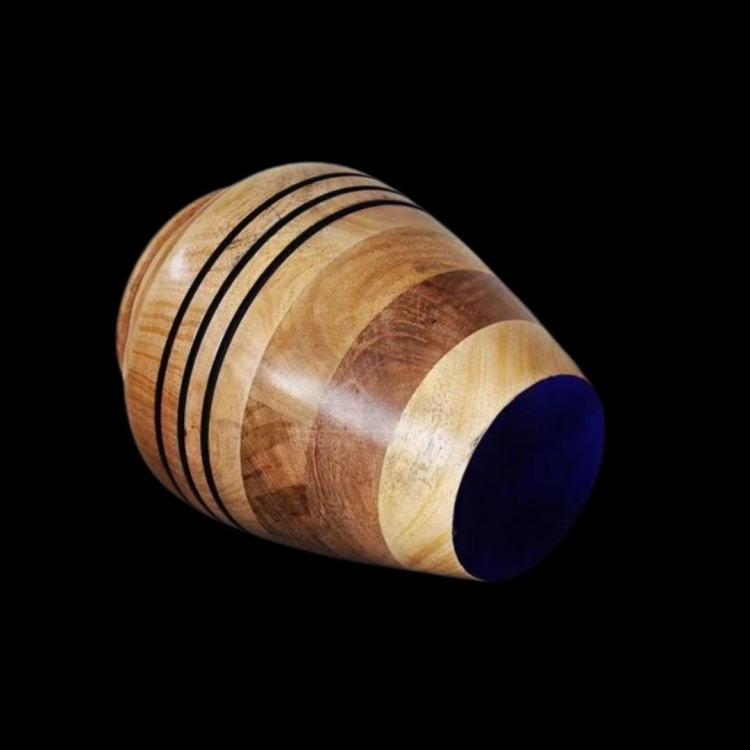 klasyczna urna drewniana połysk (3).jpg