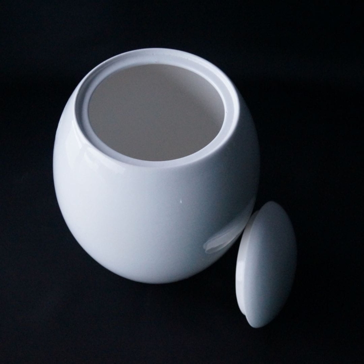 Pure Modern white Urna ceramiczna biała (2).jpg