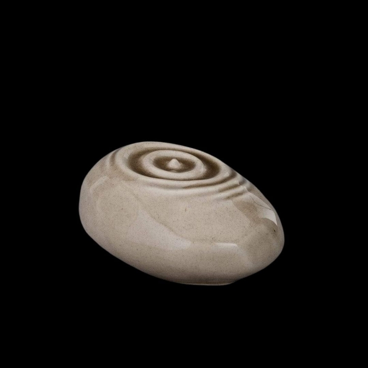 Ceramiczna urna pamiątkowa Kropla czasu beżowo szary połysk (4).jpg