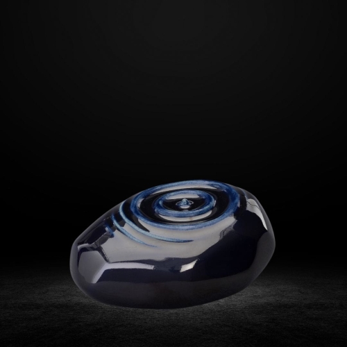 Ceramiczna urna pamiątkowa Kropla czasu kobaltowy metaliczny (4).jpg