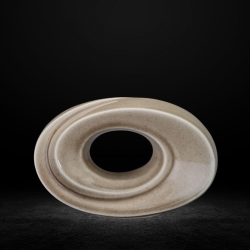 Ceramiczna urna pamiątkowa Symboliczny kształt nieskończoności beżowo szary połysk (4).jpg