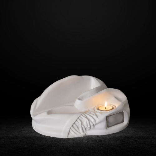 Ceramiczna urna dla zwierząt w kształcie artystycznej podstawy pod zdjęcie biały mat (5).jpg