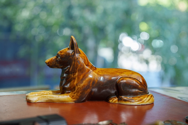 Ceramic pet urn - Shepherd dog - brown - dog urn