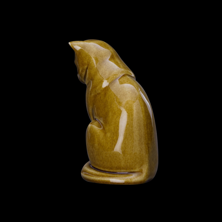 Ceramiczna urna dla zwierząt - Kot siedzący - ciemny piasek - urna dla kota  (5).png